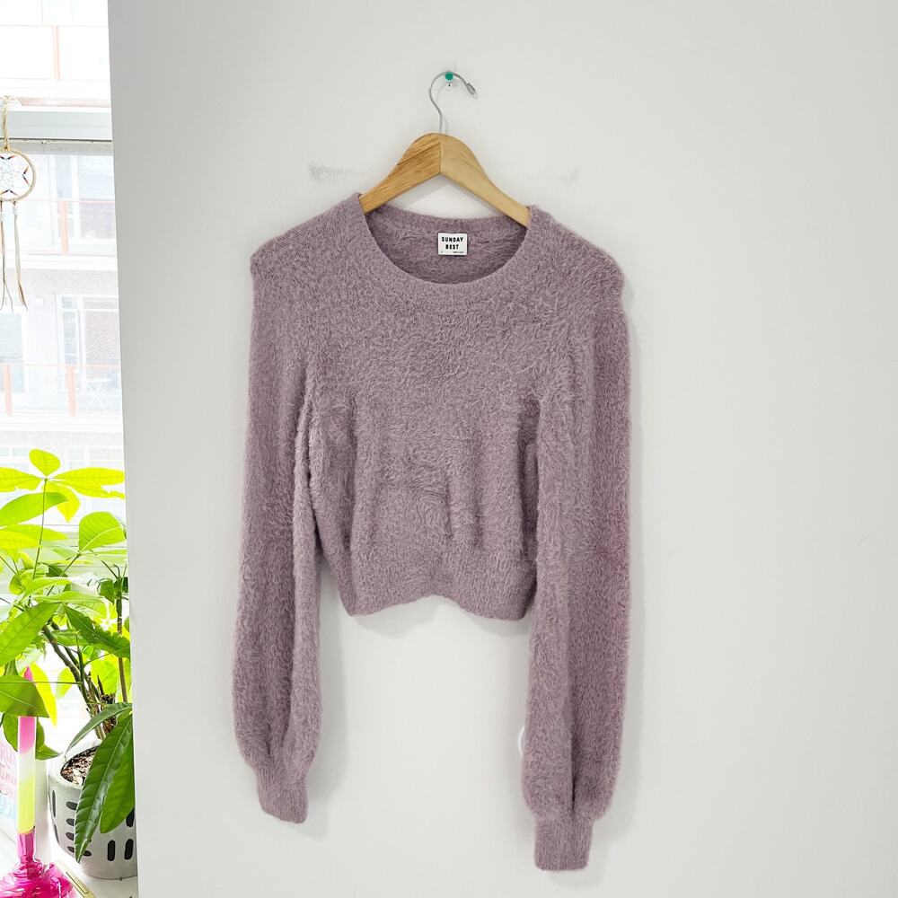 Aritzia Sunday Best Purple Eyelash Cropped Sweater Size Small